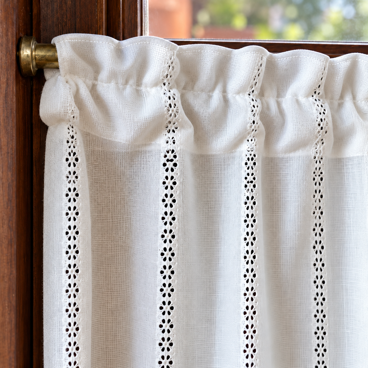 Woven Crochet Lace Cafe Curtain - header detail