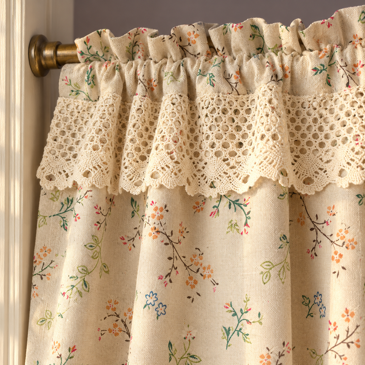 Green Floral Cafe Curtain - header detail