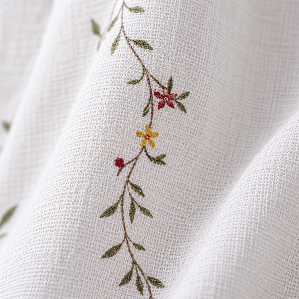 Floral Country Cafe Curtain - fabric detail