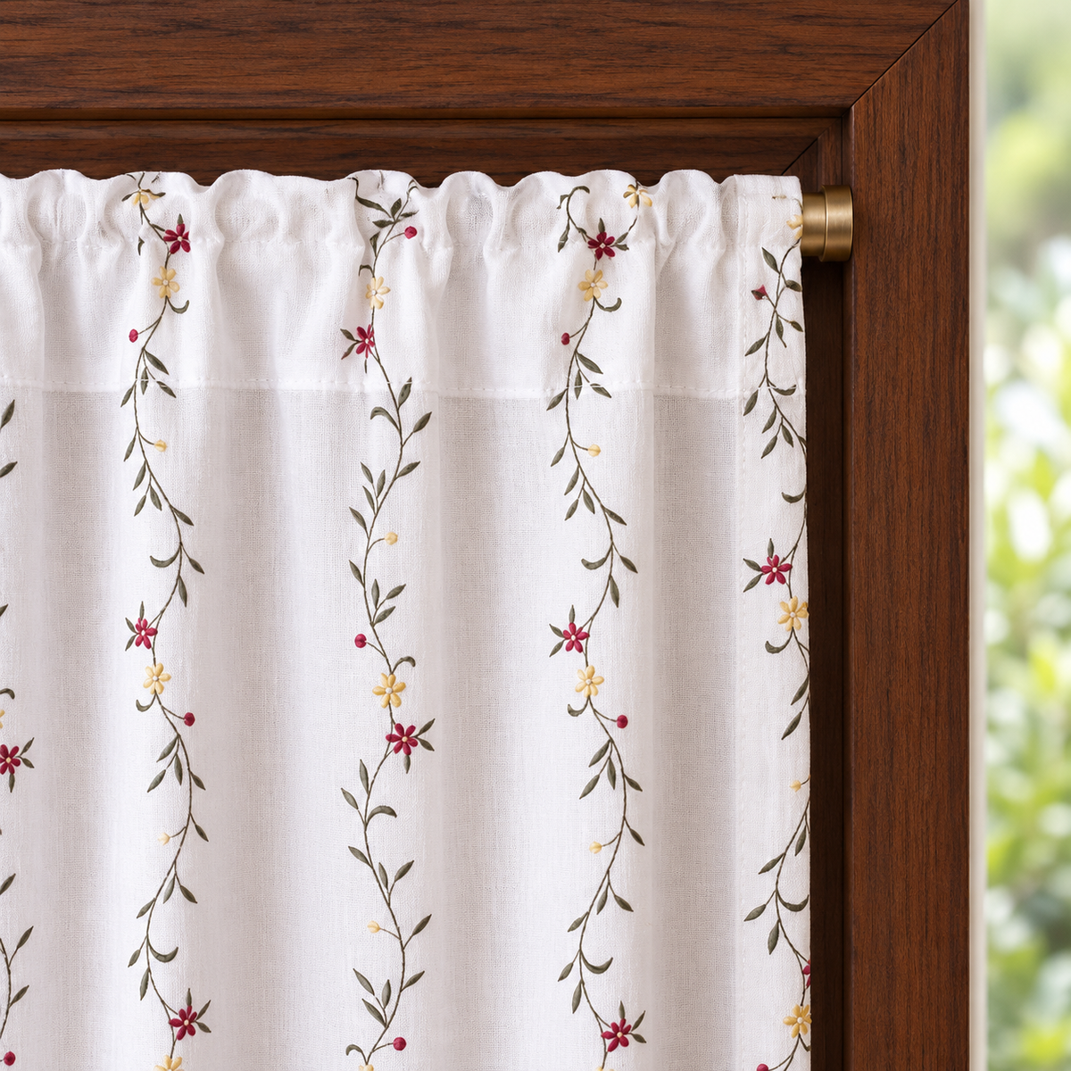 Floral Country Cafe Curtain - header detail