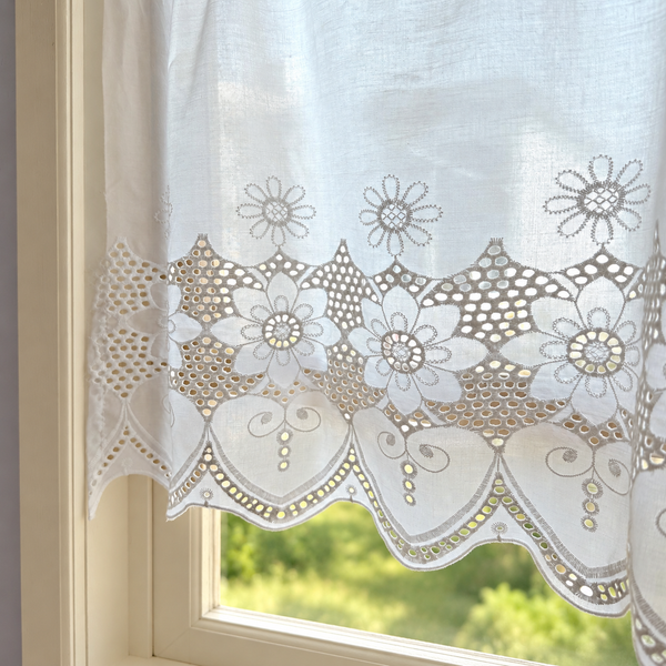 Floral Embroidered Lace Cafe Curtain - hem detail