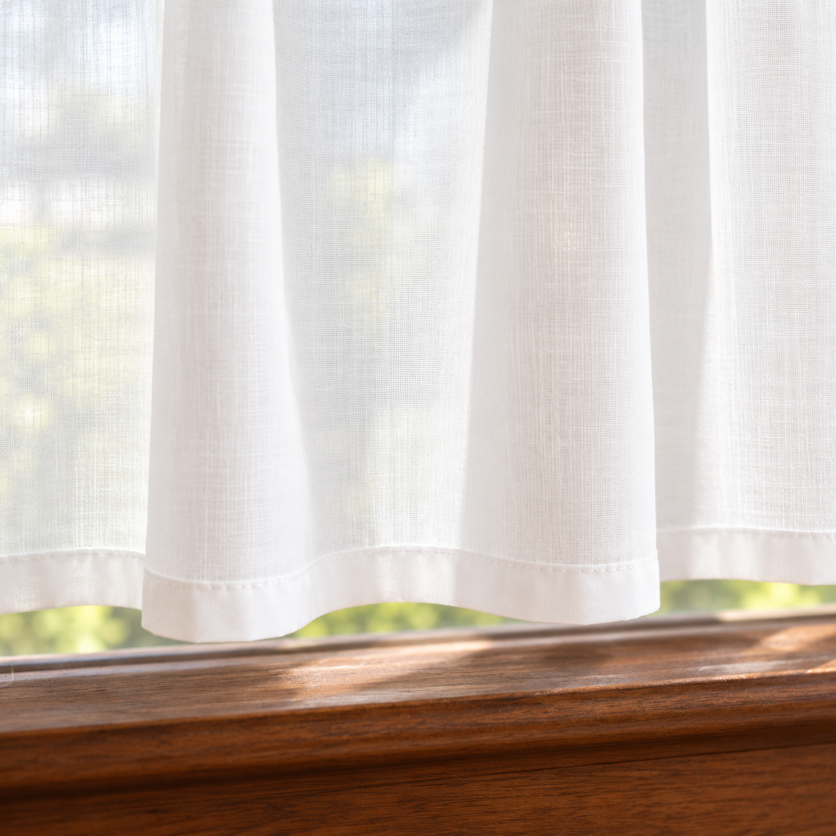 French Country Semi-Sheer Cafe Curtain - hem detail